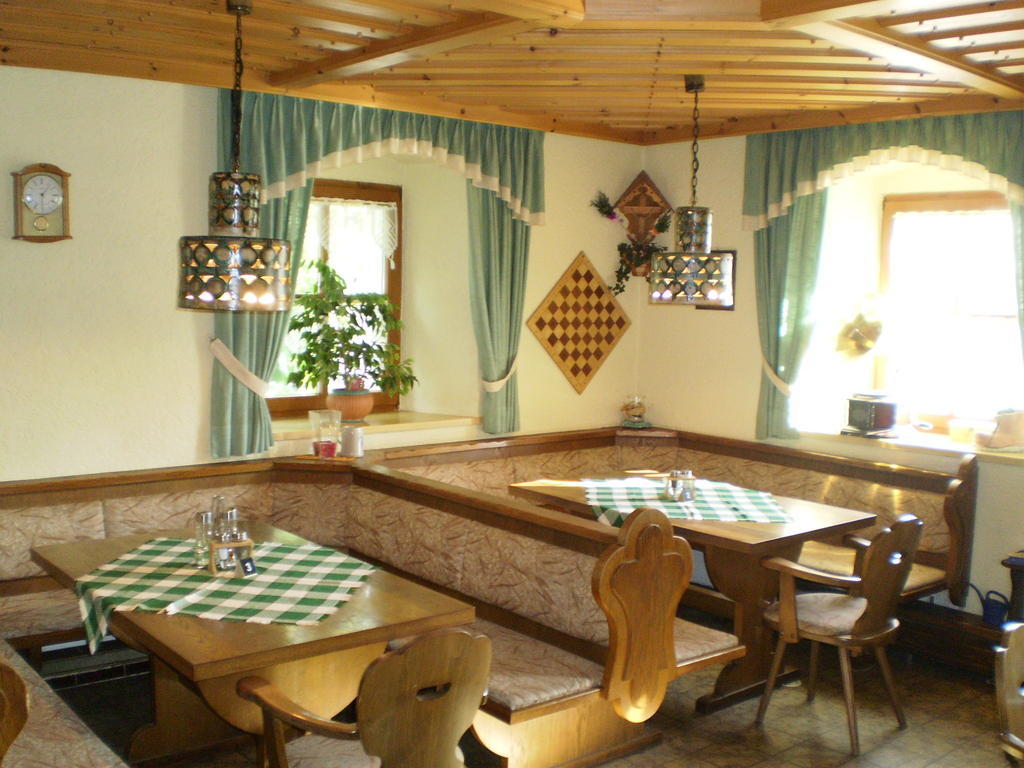 Gasthof - Pension Schamberger Нойкирхен-байм-Хайлиген-Блут Экстерьер фото