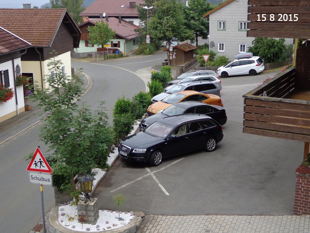 Gasthof - Pension Schamberger Нойкирхен-байм-Хайлиген-Блут Экстерьер фото