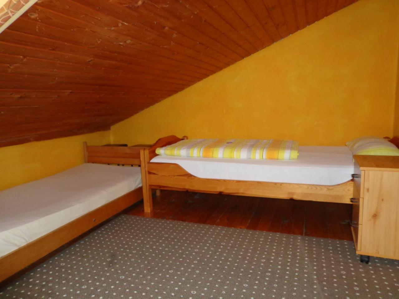 Gasthof - Pension Schamberger Нойкирхен-байм-Хайлиген-Блут Экстерьер фото